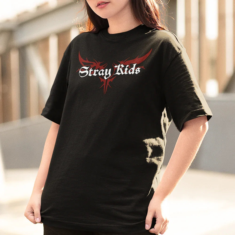 Camiseta Básica Stray Kids Dominate Tour – Saoko