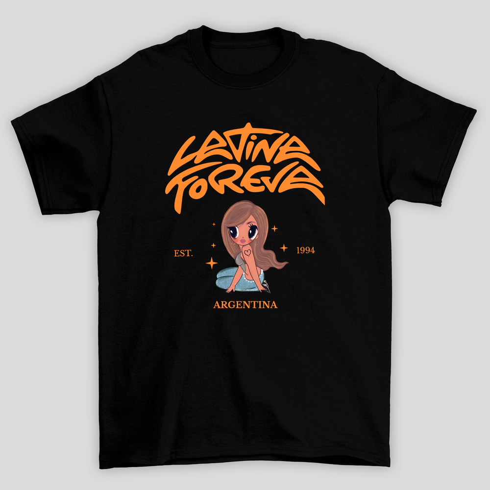 Camiseta Básica Unissex Karol G Latina Foreva Est 1994
