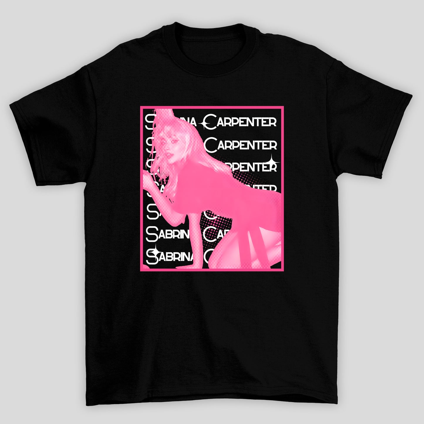 Camiseta Básica Sabrina Carpenter Pink Photo