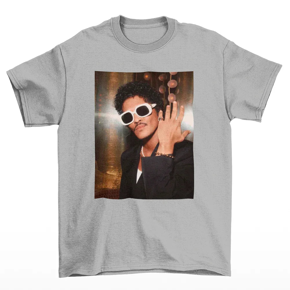 Camiseta Básica Bruno Mars Photo Rich