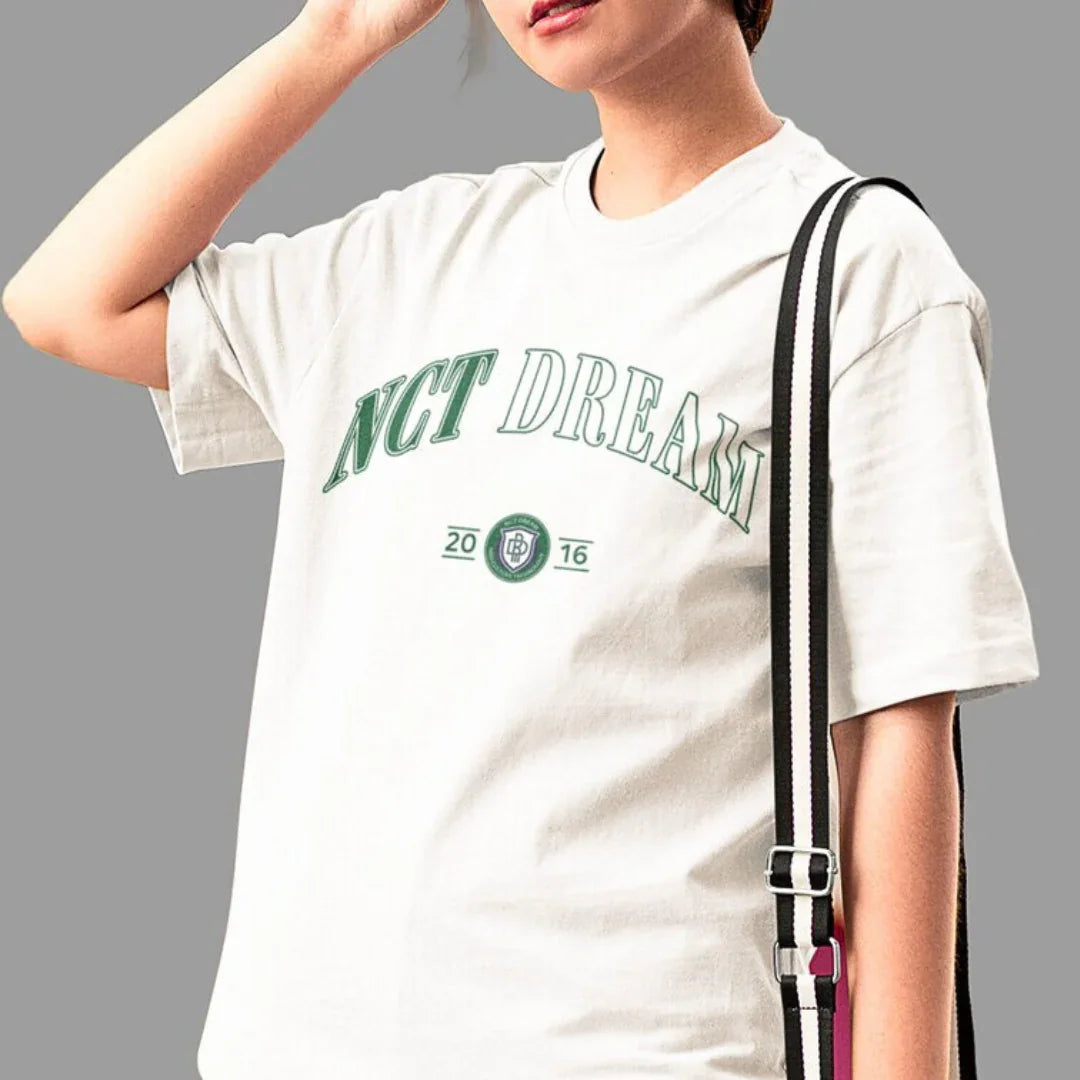 Camiseta Básica NCT Dream College - branco