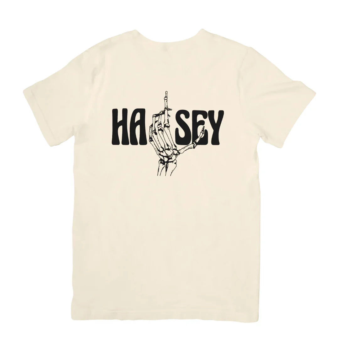 Camiseta Básica Halsey Skeleton Hand Pérola