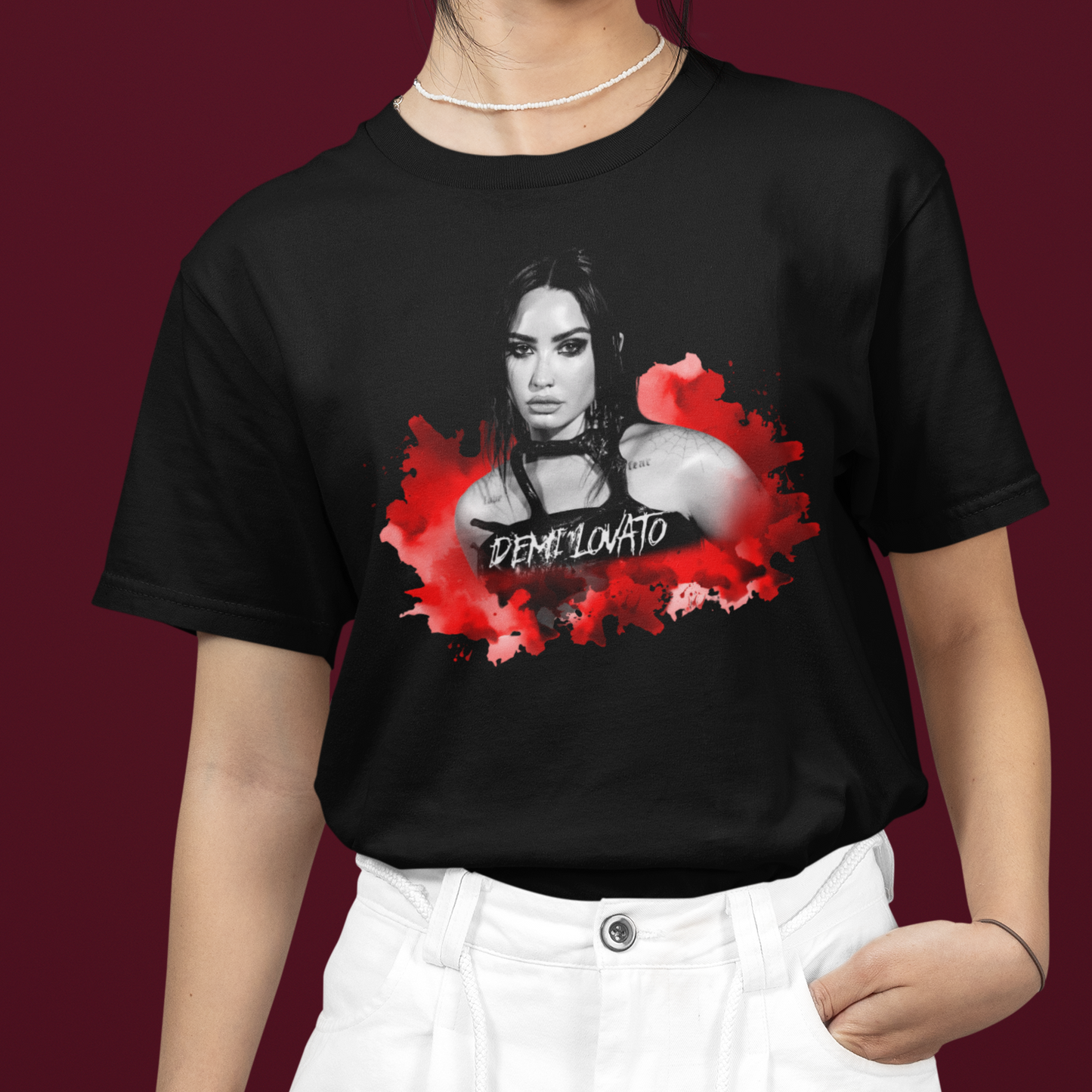 Camiseta Básica Demi Lovato Design Collab