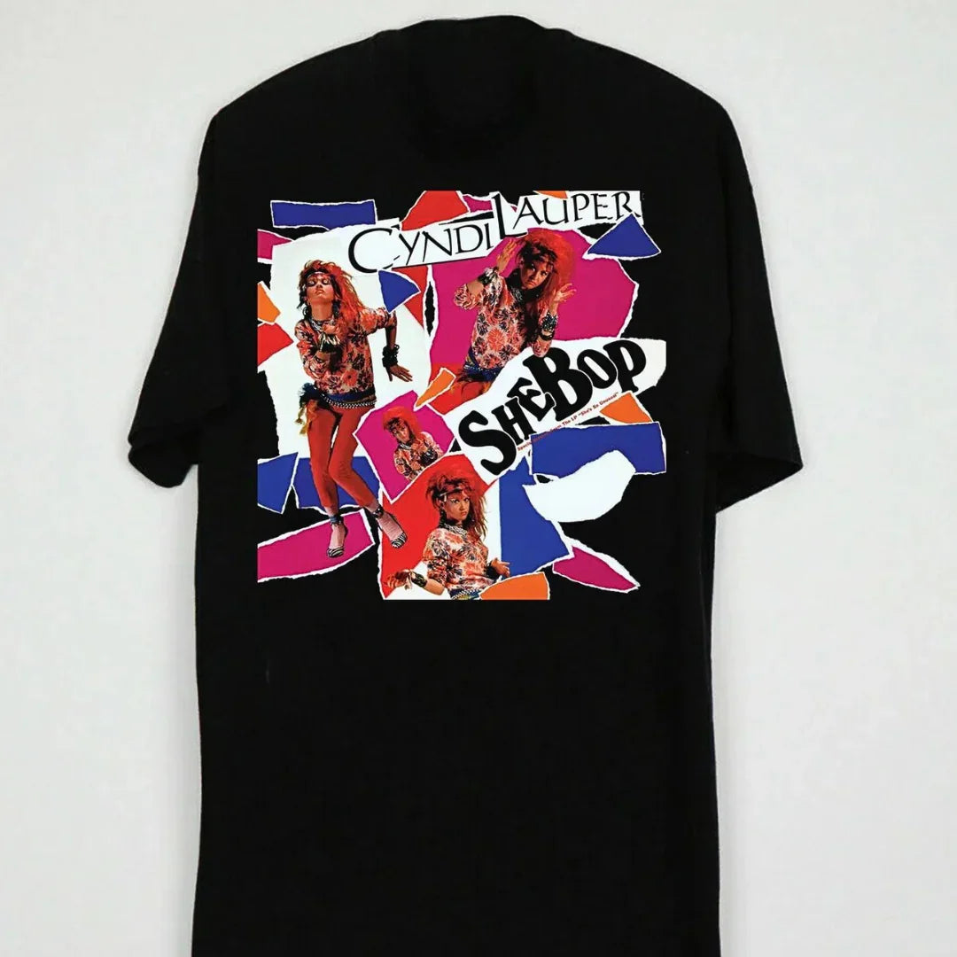 Camiseta Básica Cyndi Lauper She Bop - Preto