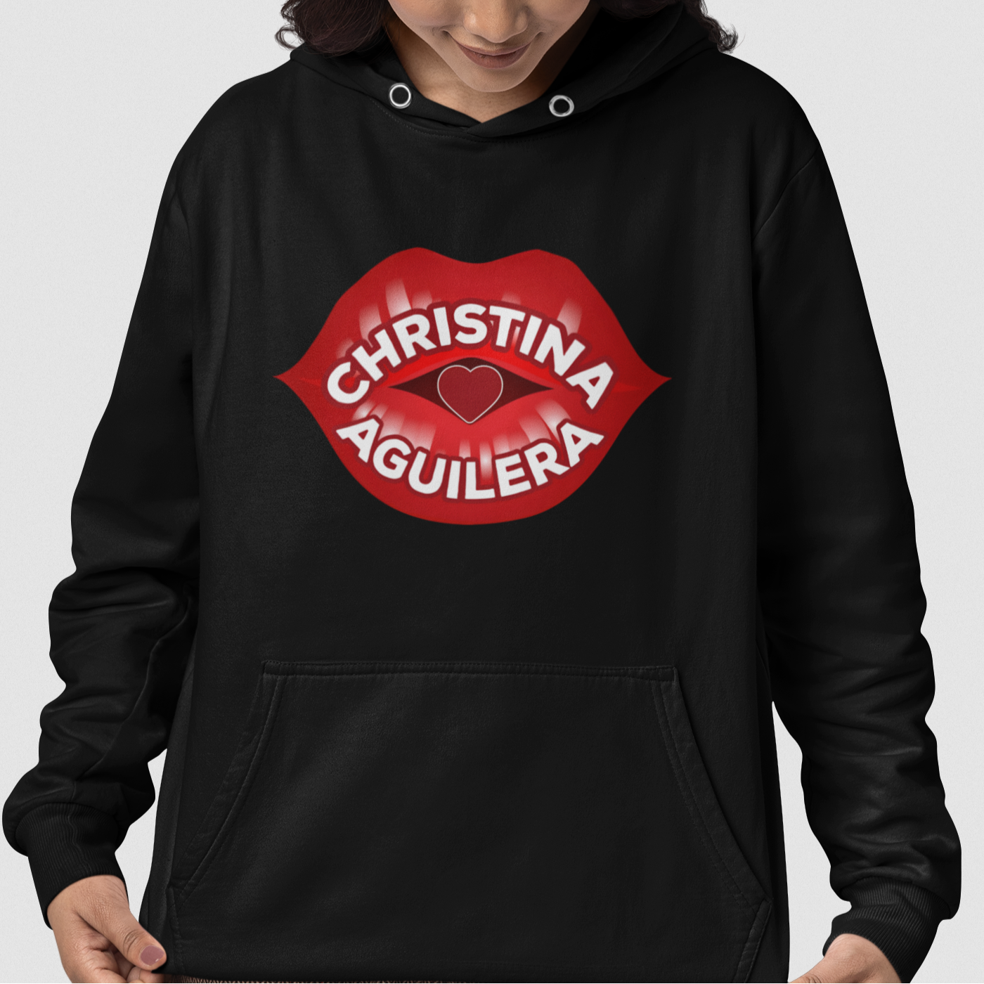 Moletom Canguru Christina Aguilera Kiss- preto