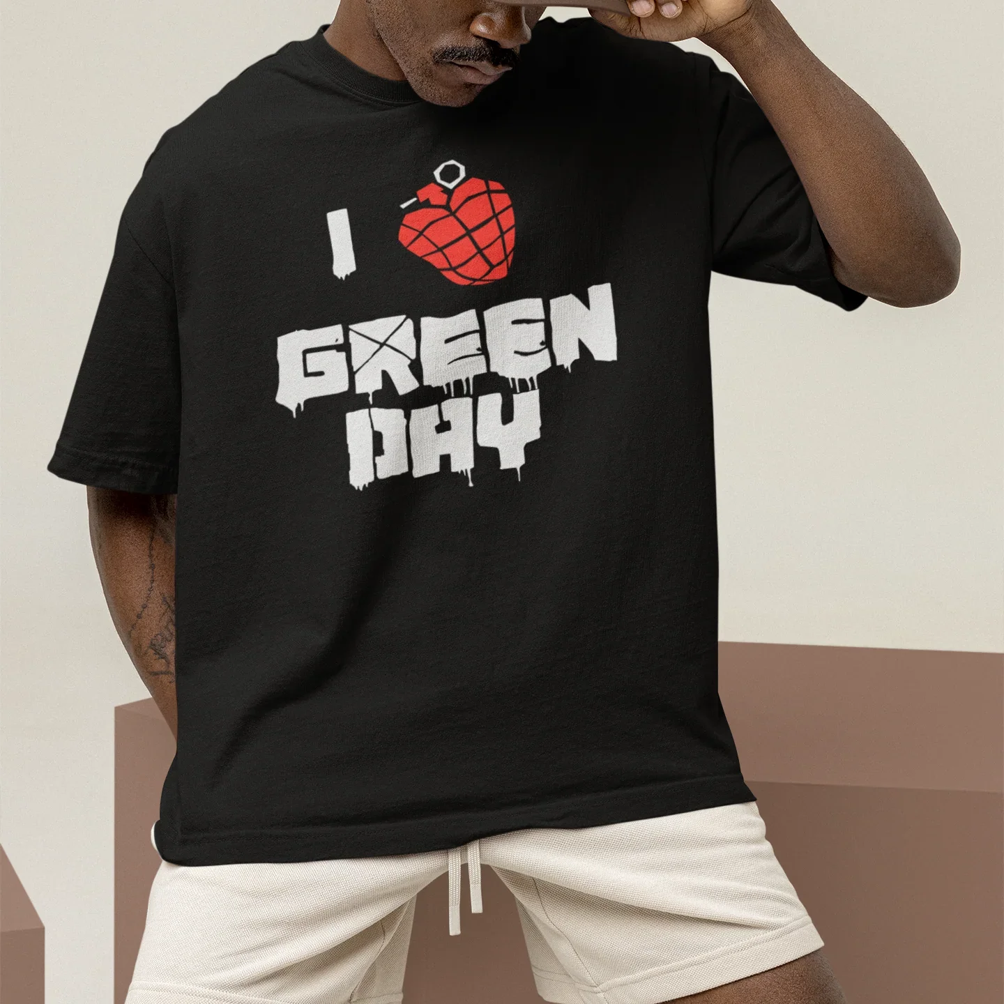 Camiseta Básica Green Day Granada Coração