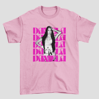 Camiseta Básica Katseye Daniela Pinky Up