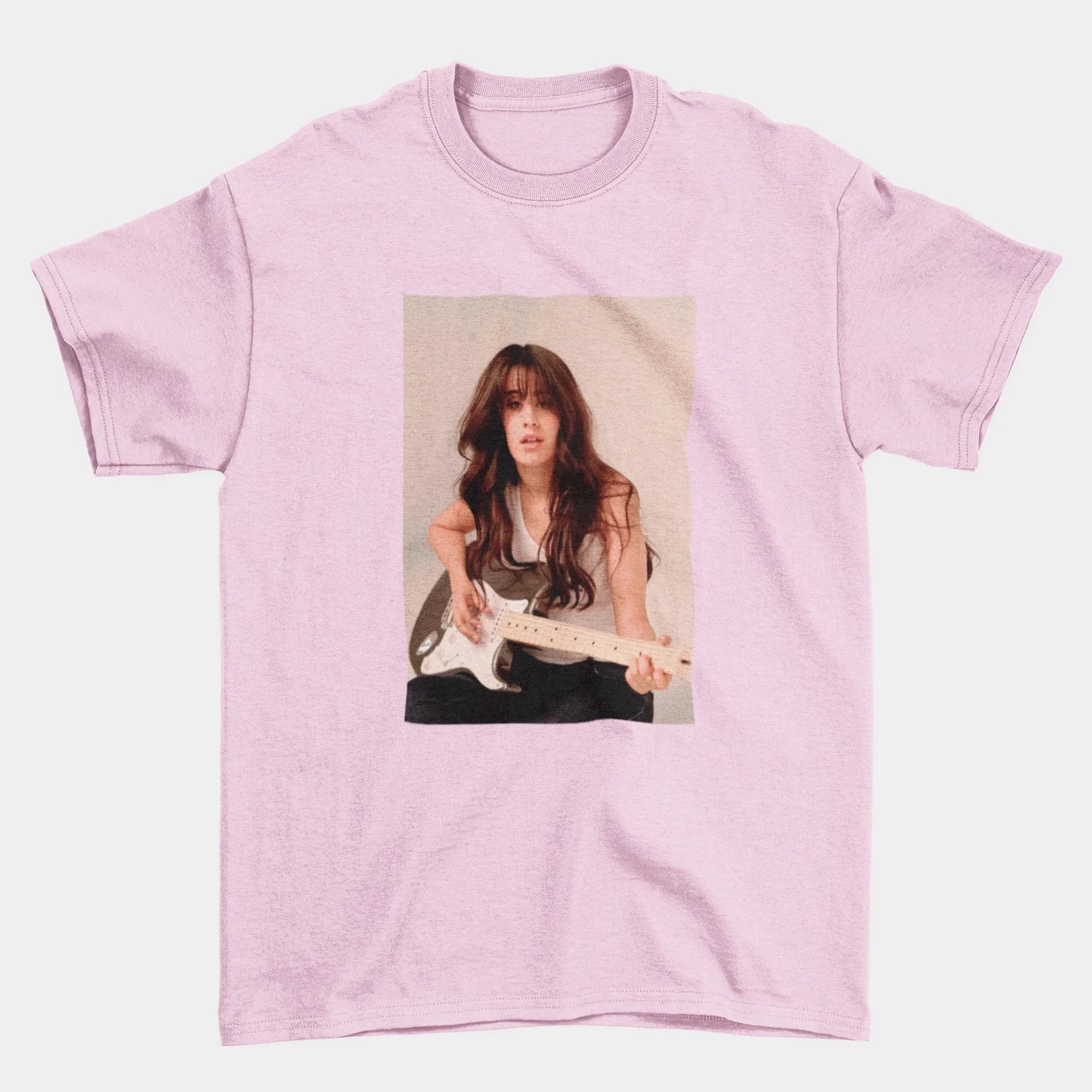 Camiseta Básica Camila Cabello Guitar
