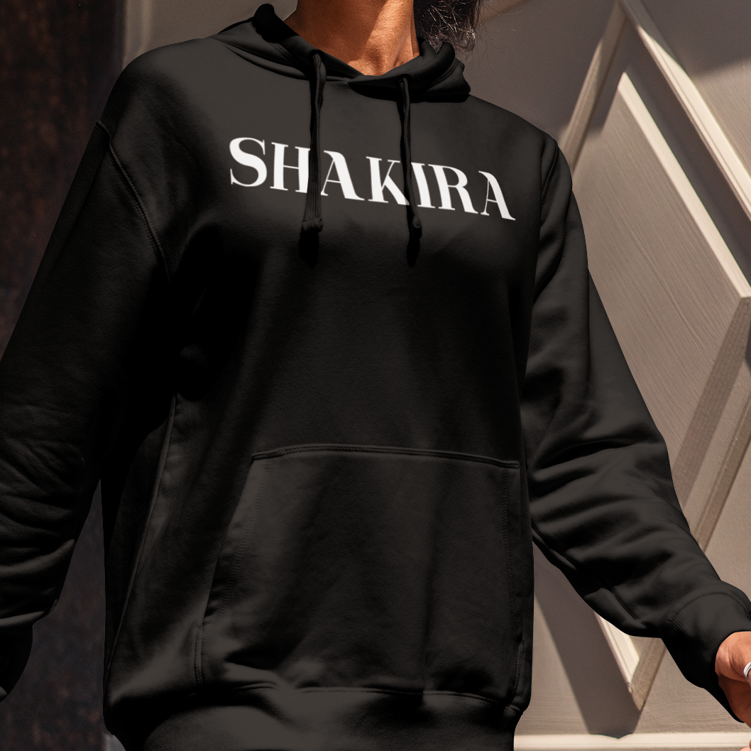 Moletom Canguru Shakira Name-PRETO