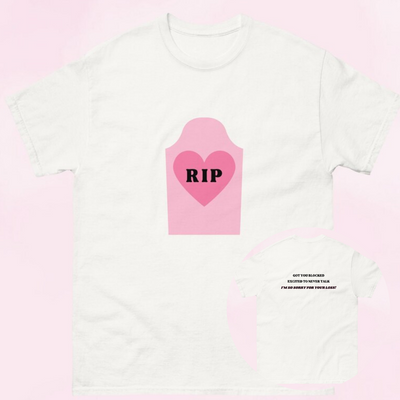 Camiseta Básica Sabrina Carpenter RIP Branco