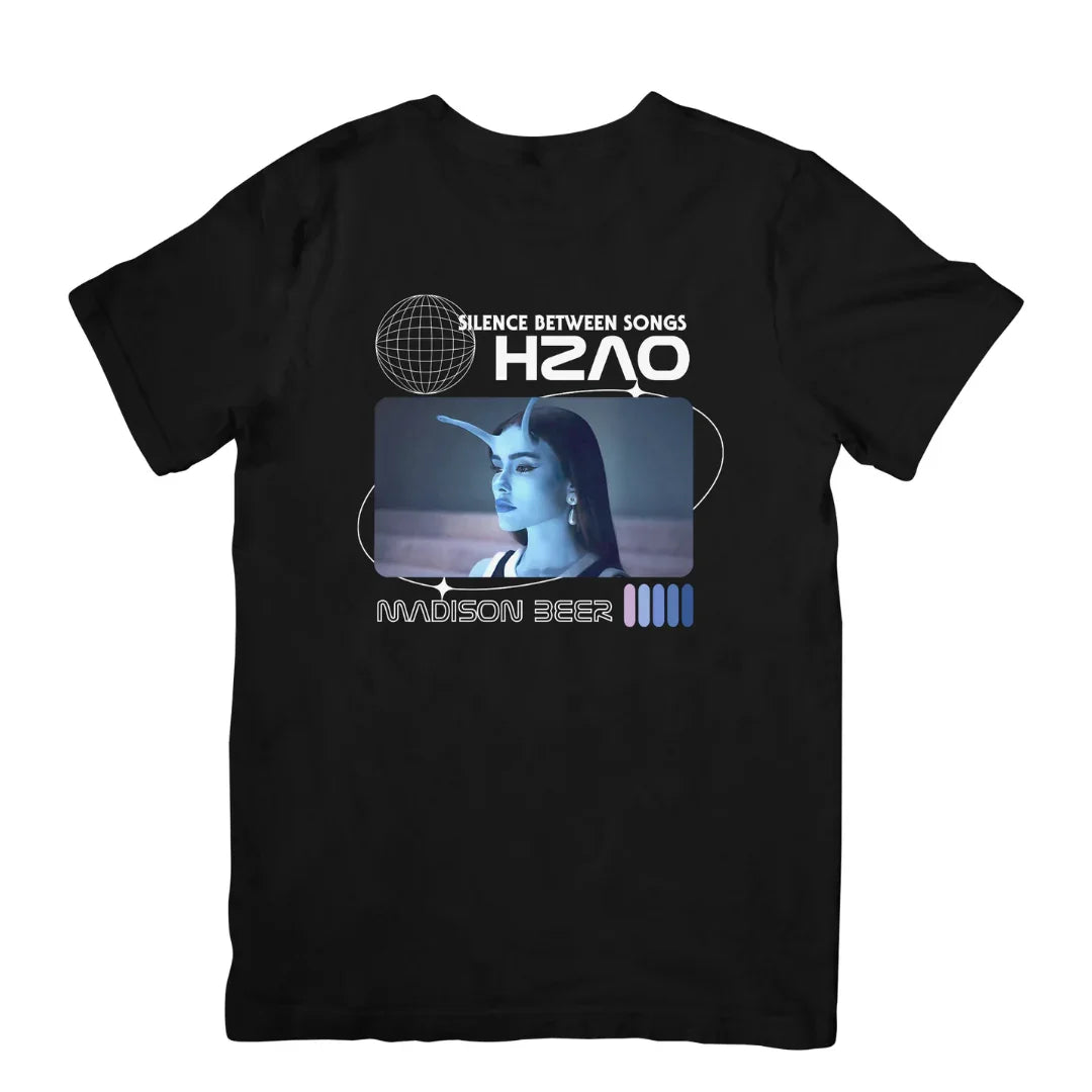 Camiseta Básica Madison Beer Silence Between Songs Preto