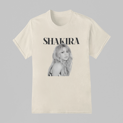 Camiseta Básica Shakira P&B Vintage