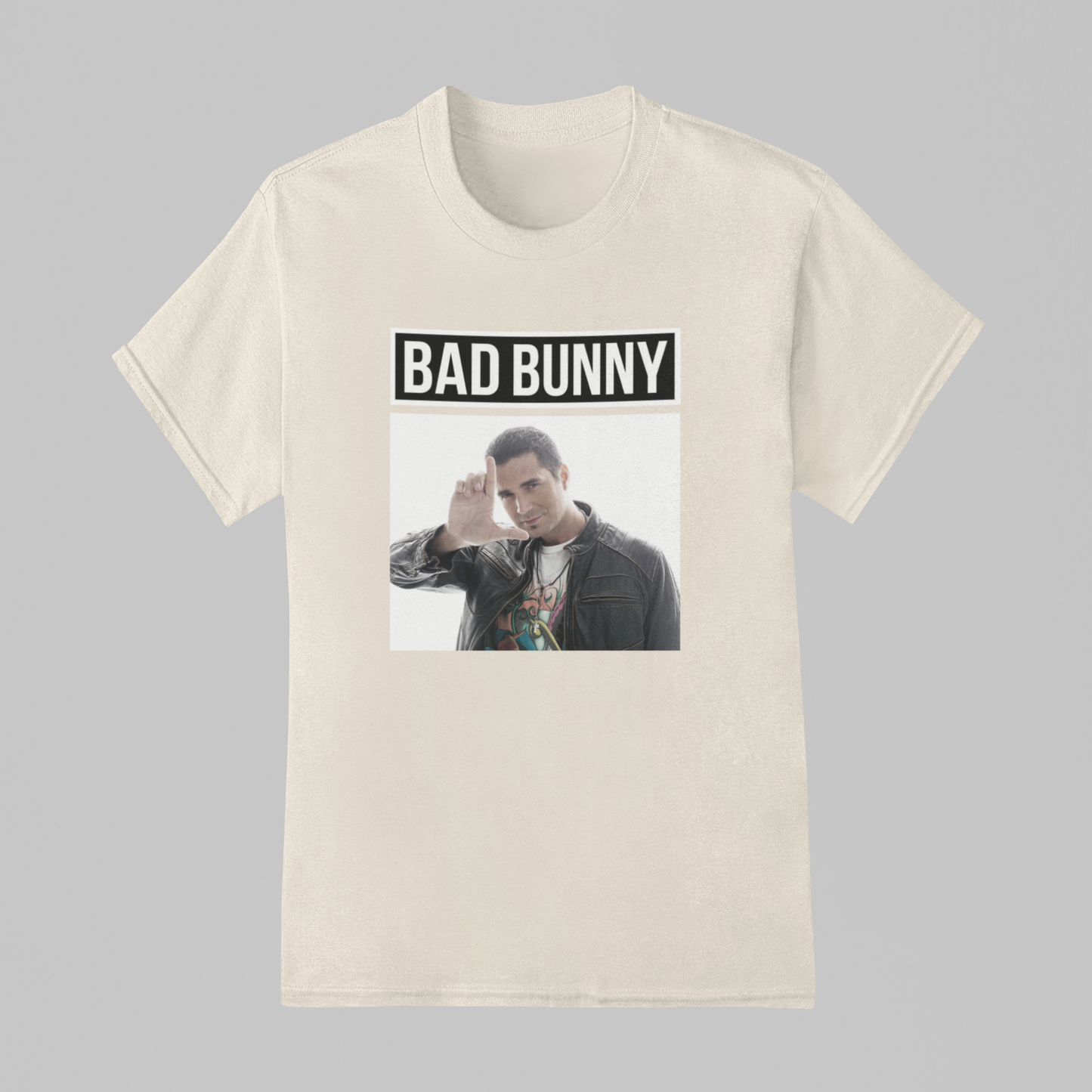 Camiseta Básica Bad Bunny Meme