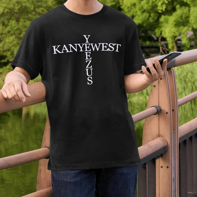 Camiseta Básica Kanye West Yeezus Letter Preto