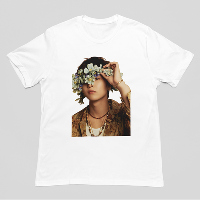 Camiseta Básica The Rose Hajoon Flowers