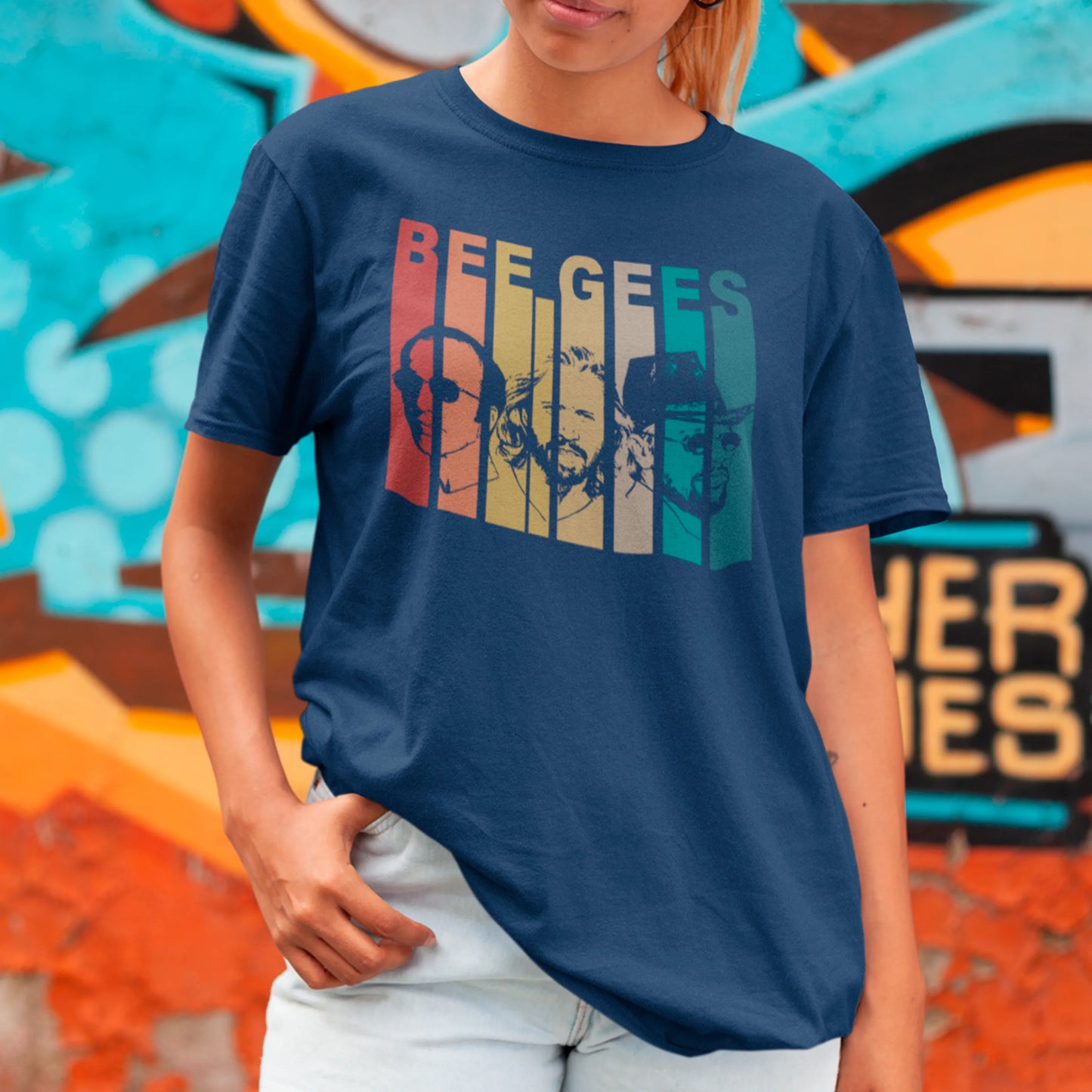 Camiseta Básica Bee Gees Silhueta Colorida