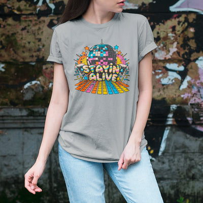 Camiseta Básica Bee Gees Stayin' Alive Globo