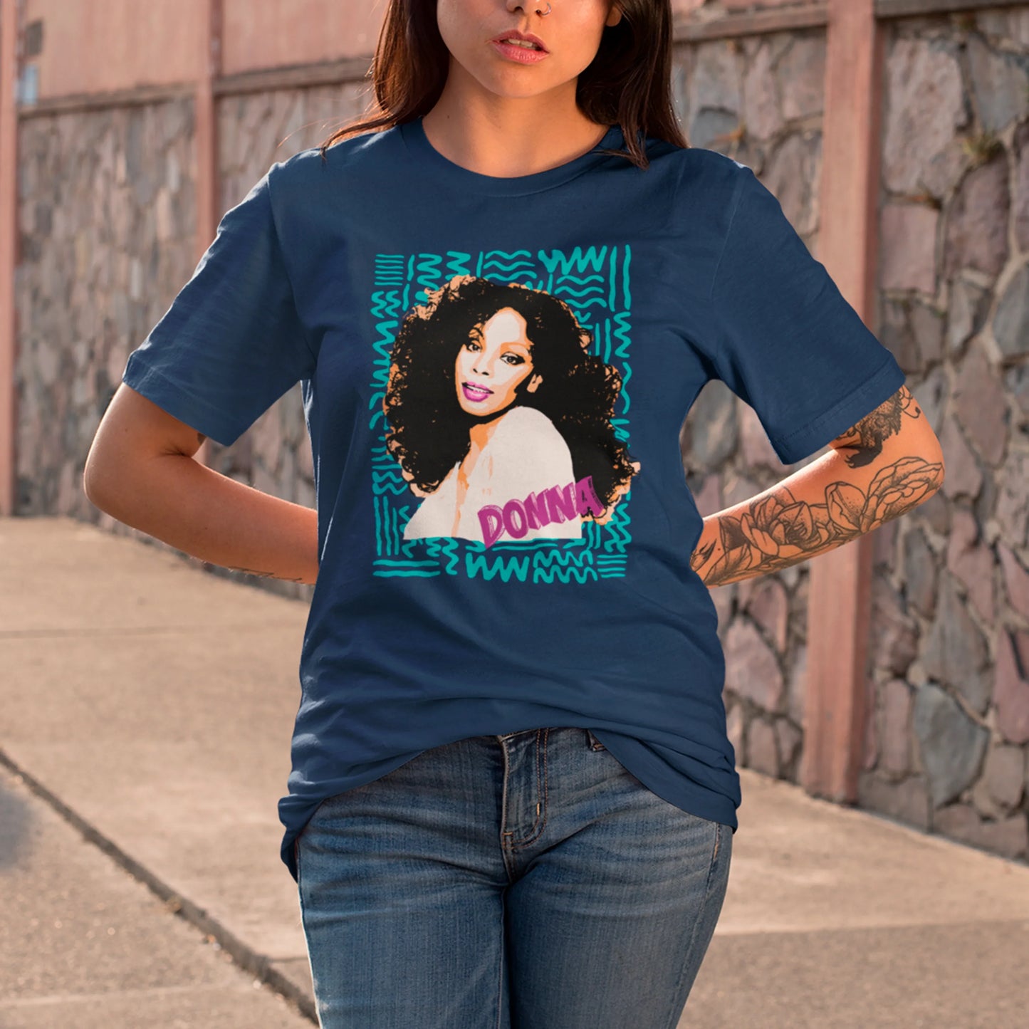 Camiseta Básica Donna Summer Foto Cartoon