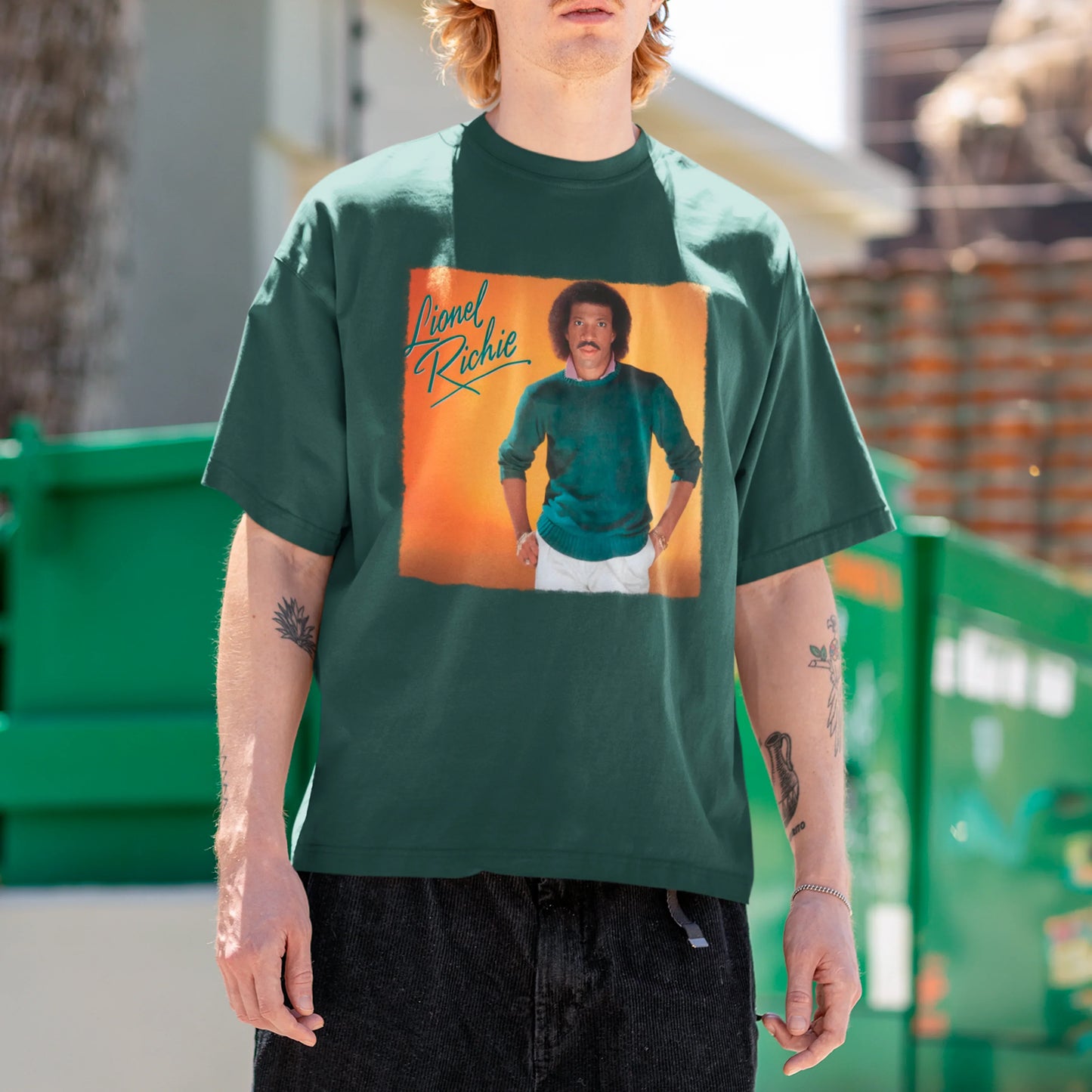 Camiseta Básica Lionel Richie Foto Capa Vinil Laranja
