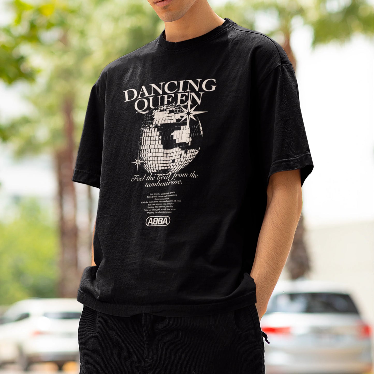 Camiseta Básica Dancing Queen Letra Abba