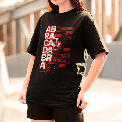 Camiseta Básica Lady Gaga Abracadabra Collab