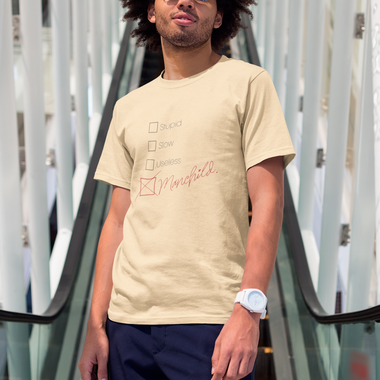 Camiseta Básica Sabrina Carpenter List Manchild