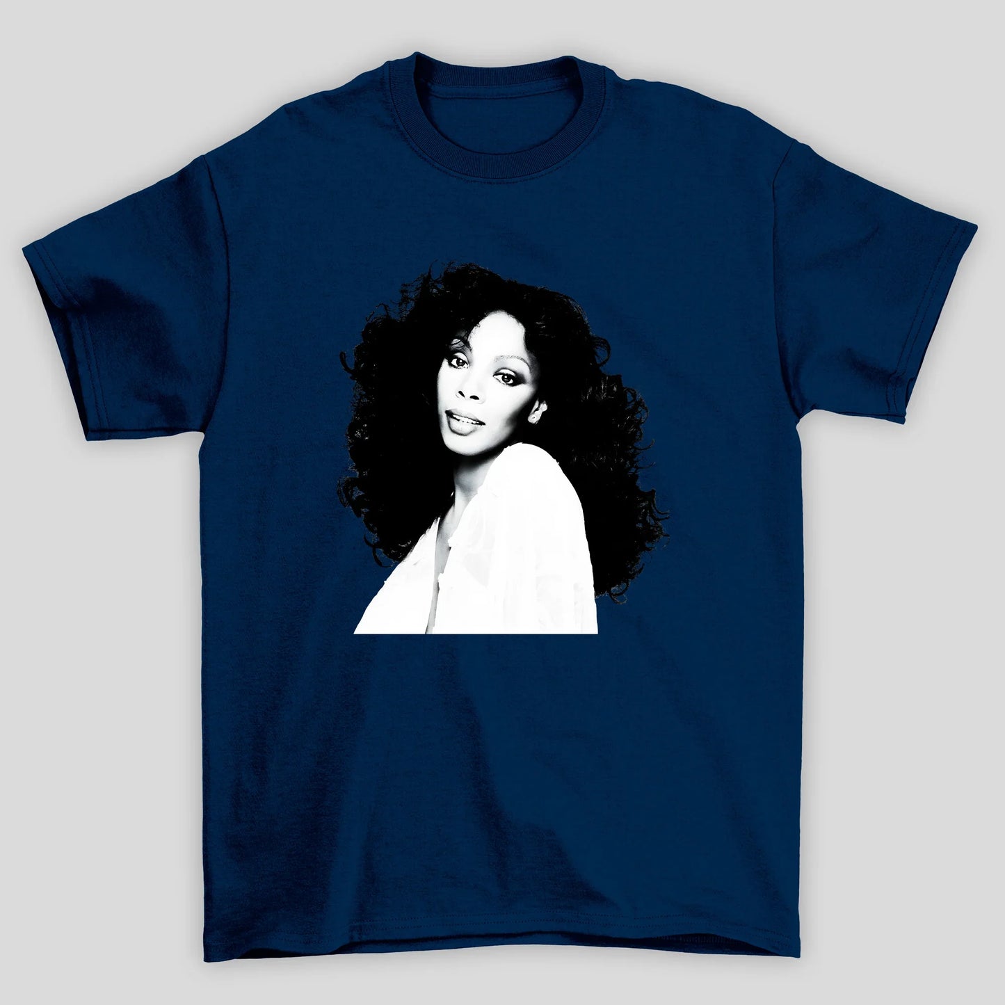 Camiseta Básica Donna Summer Foto Preto e Branco