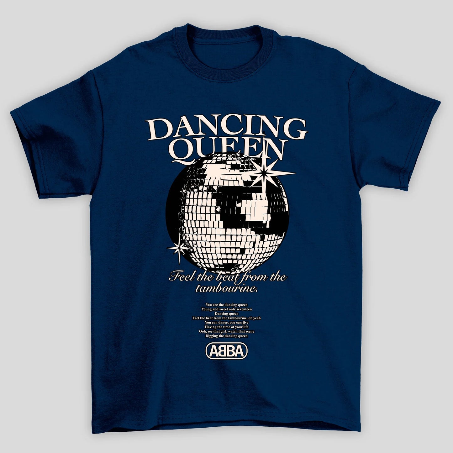 Camiseta Básica Dancing Queen Letra Abba