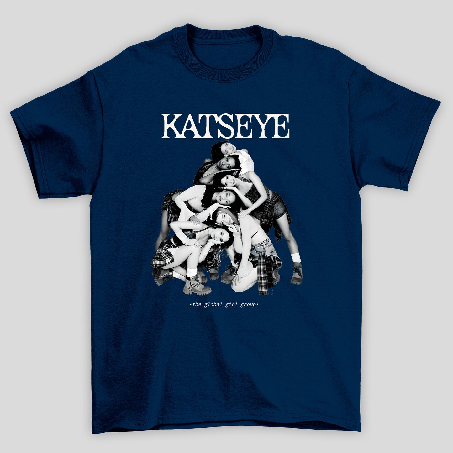 Camiseta Básica Katseye Photo P&B