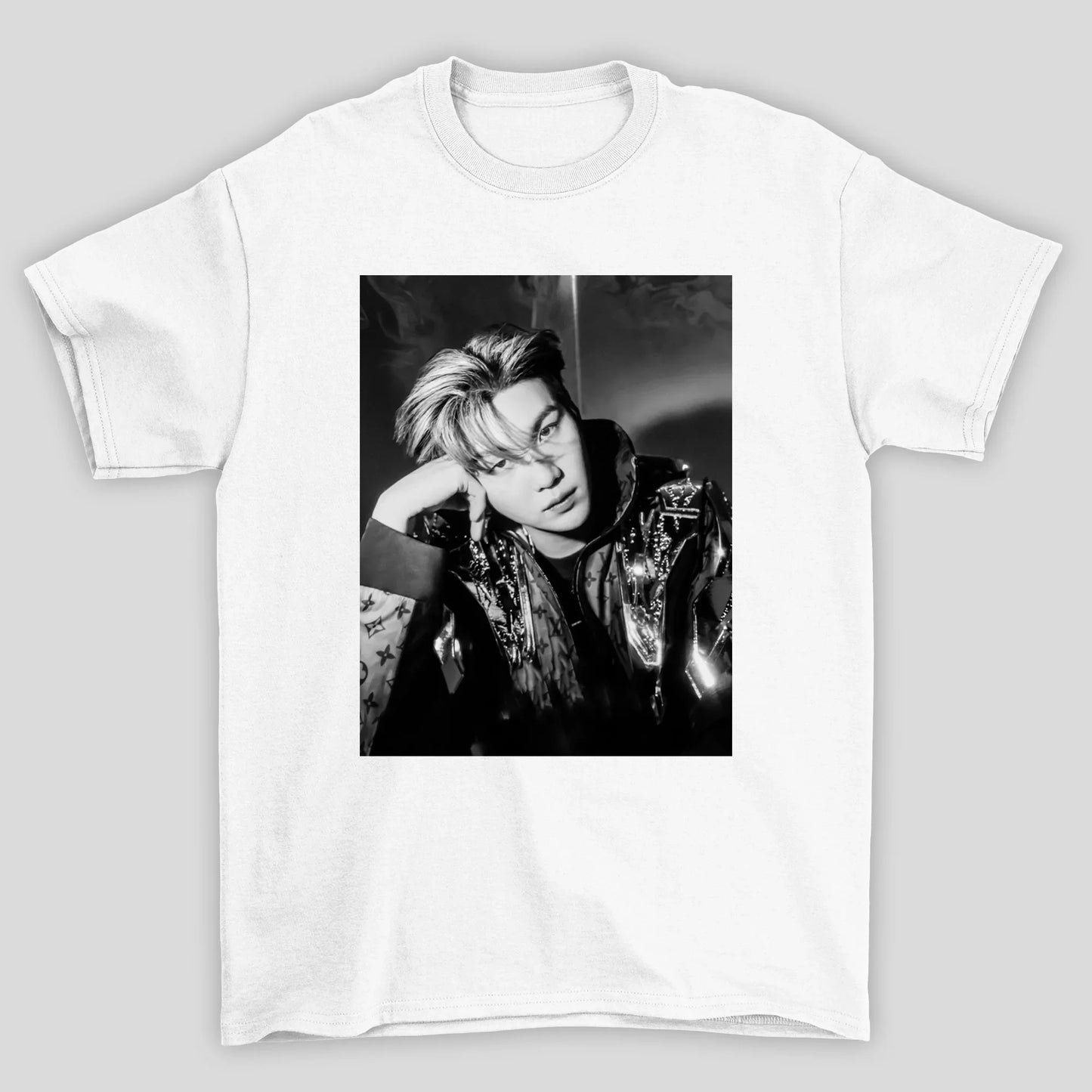 Camiseta Básica BTS Suga Graphic