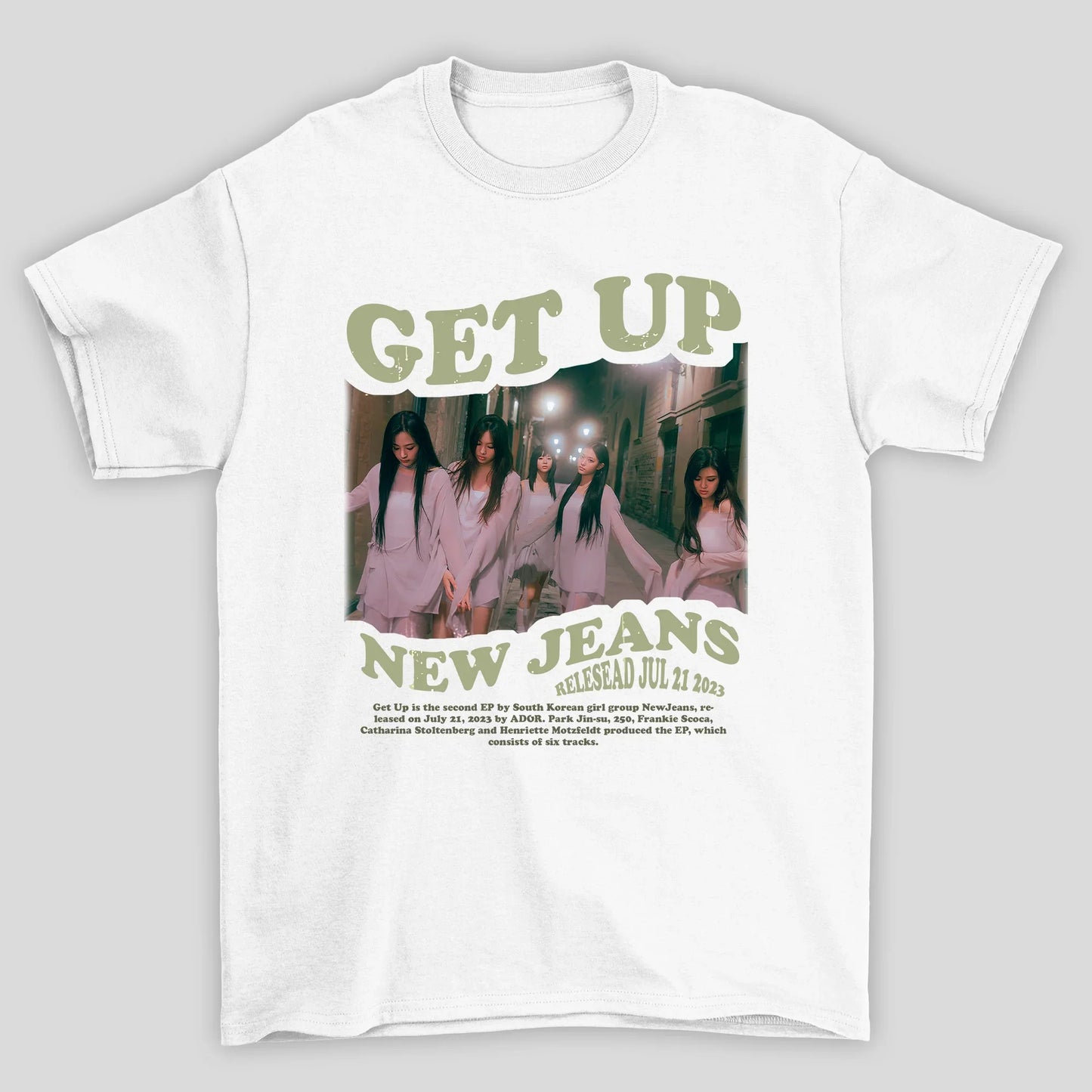 Camiseta Básica Get Up NewJeans