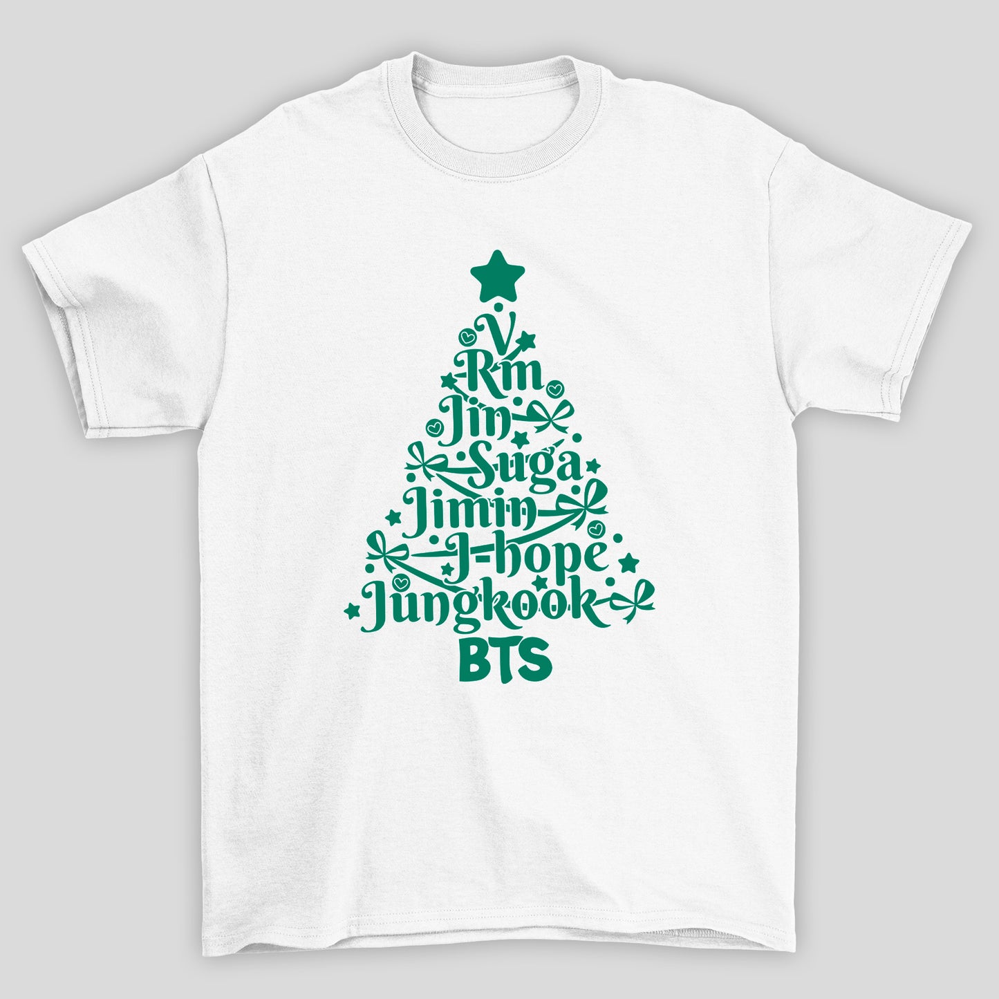 Camiseta Básica Christmas BTS Arvore de Natal