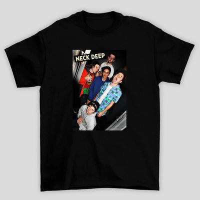 Camiseta Básica Neck Deep Band