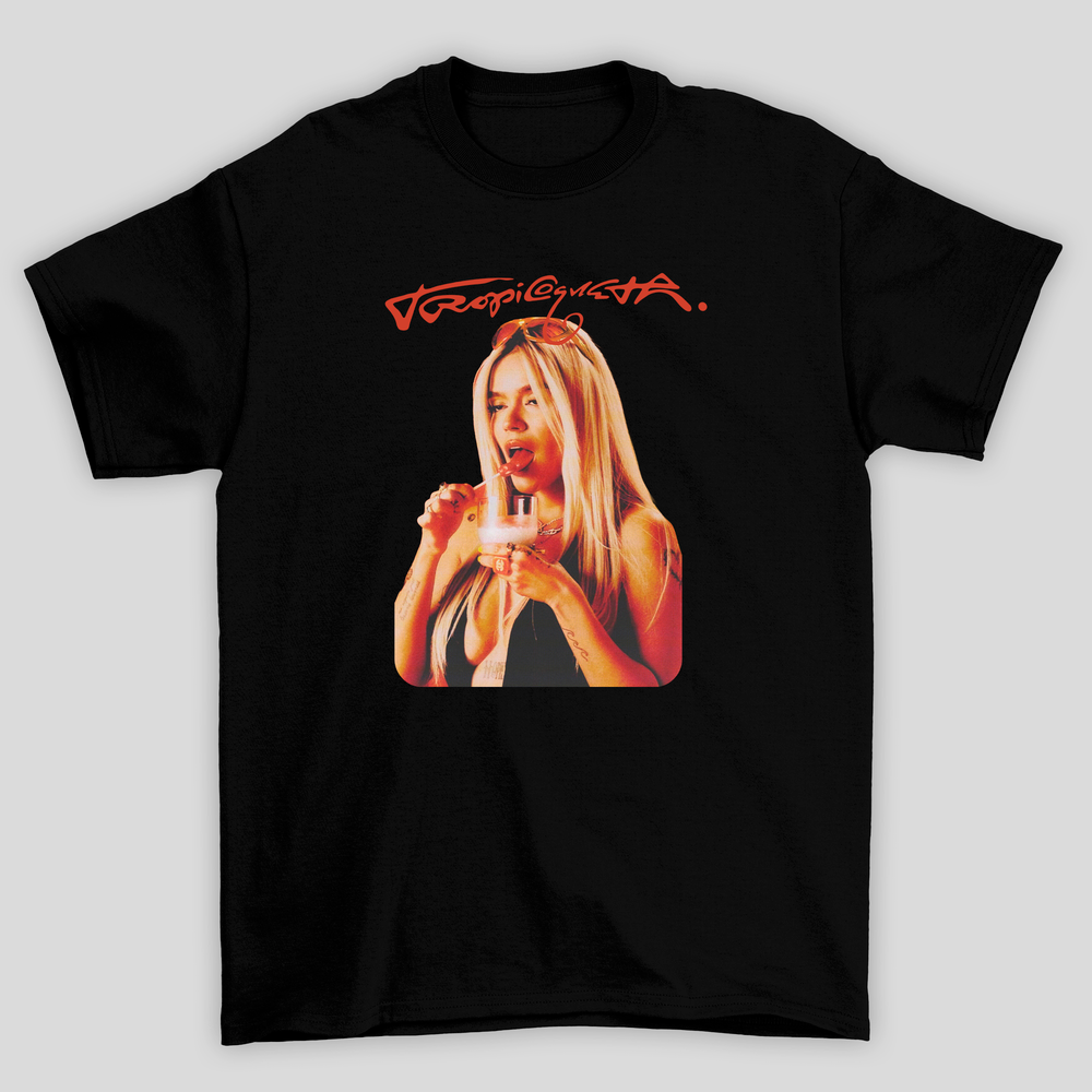 Camiseta Básica Unissex Karol G Tropicoqueta