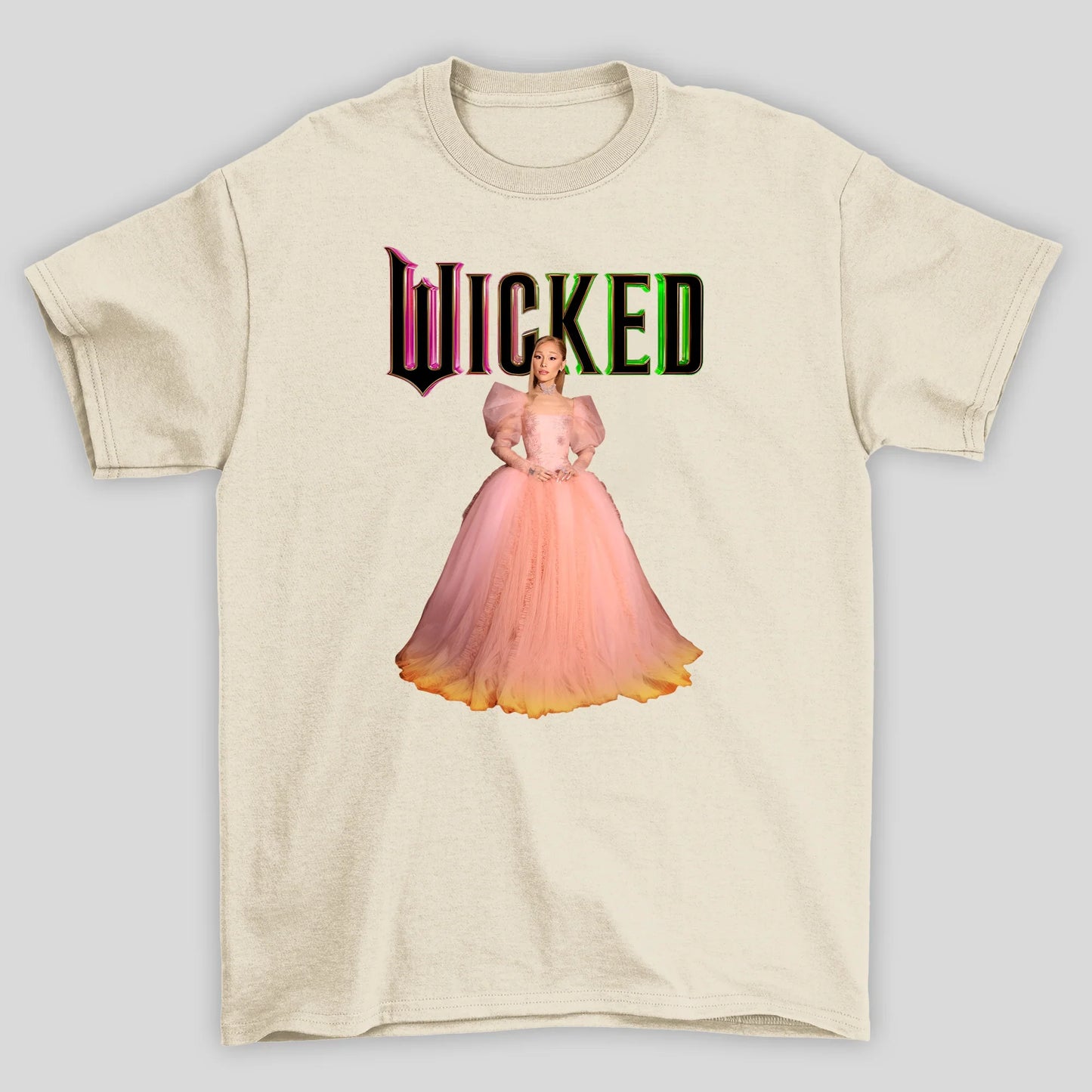 Camiseta Básica Ariana Grande Wicked- pérola