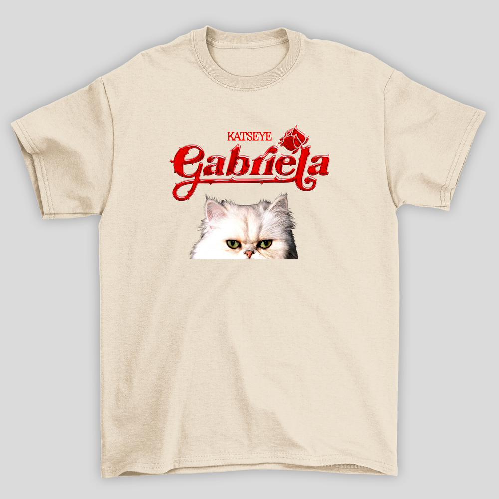 Camiseta Básica Katseye Gabriela Cat