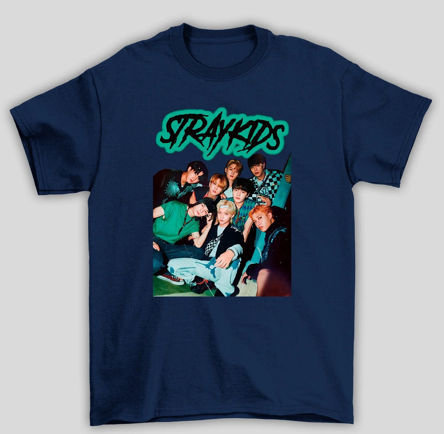 Camiseta Básica Stray Kids Group Kpop- azul-marinho
