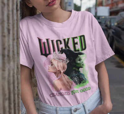 Camiseta Básica Ariana Grande Wicked Changed For Good- rosa bebe