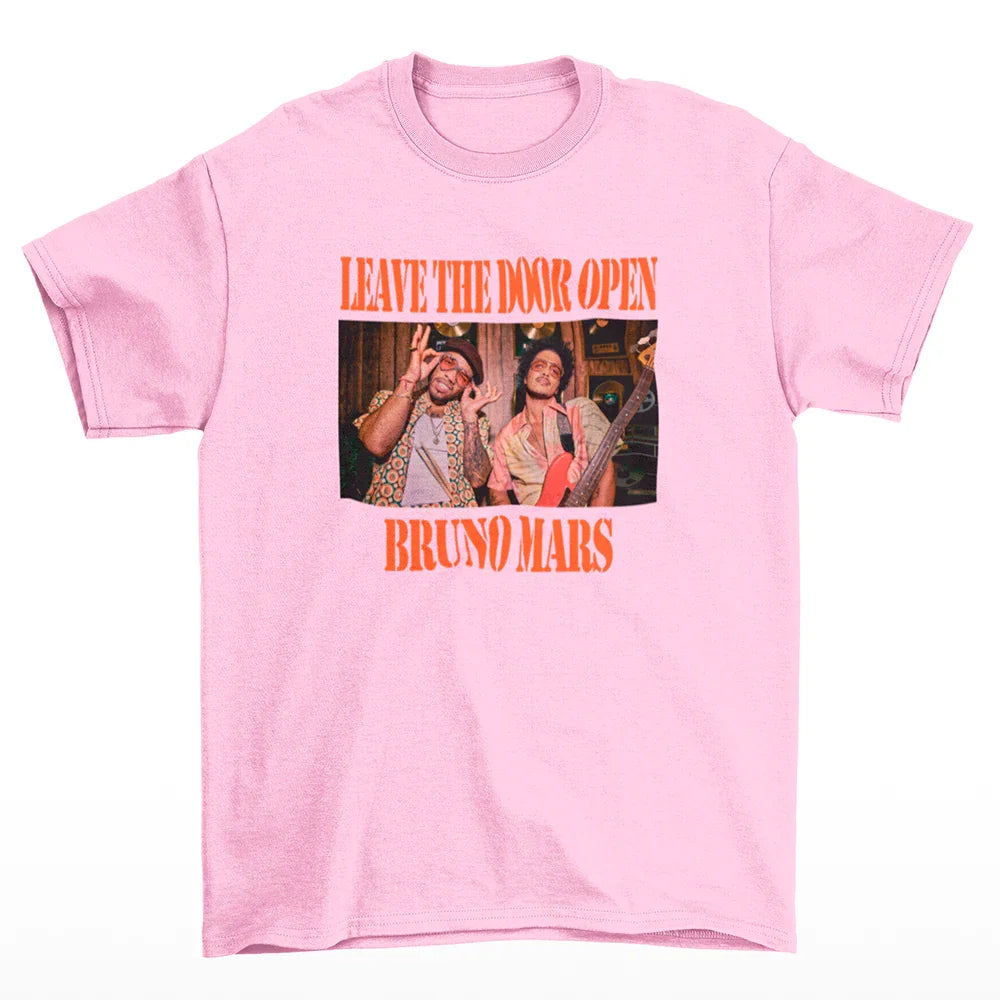 Camiseta Básica Leave The Doors Open Bruno Mars