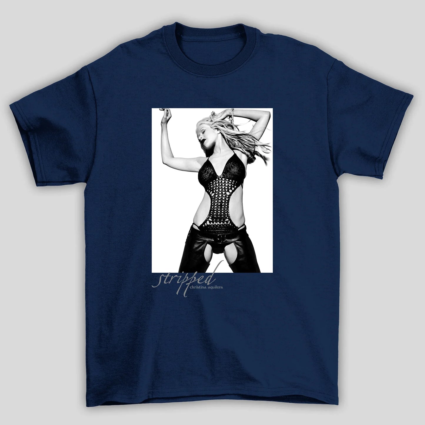 Camiseta Básica Christina Aguilera Stripped P&B azul marinho