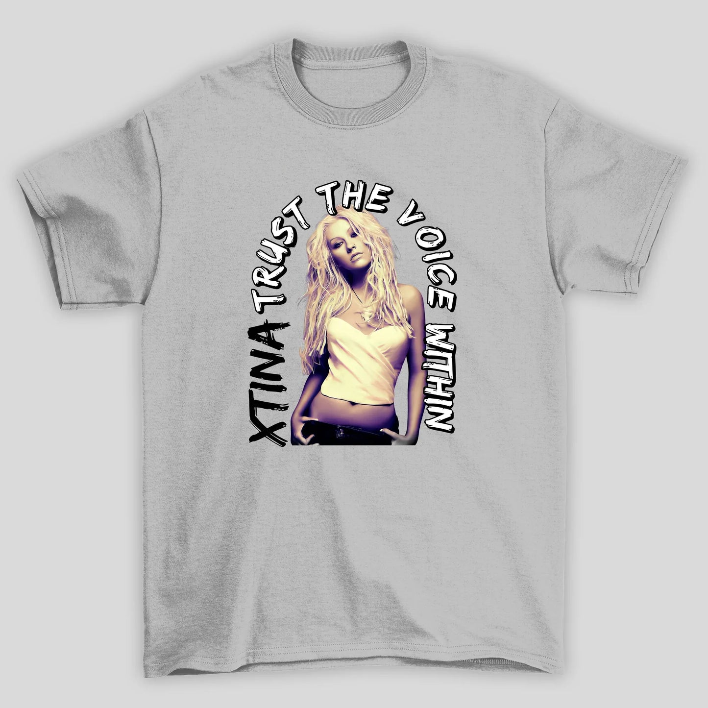 Camiseta Básica Christina Aguilera Trust - cinza