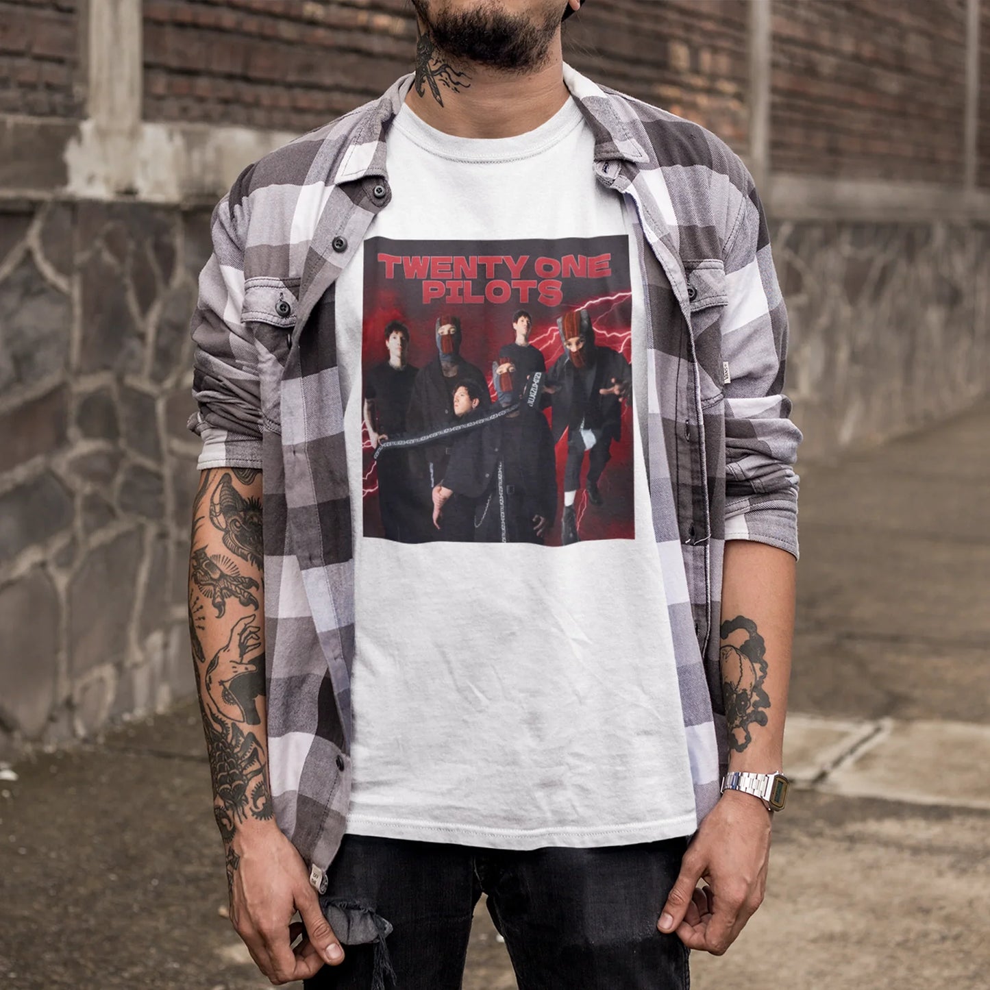 Camiseta Básica Twenty One Pilots Group- branco