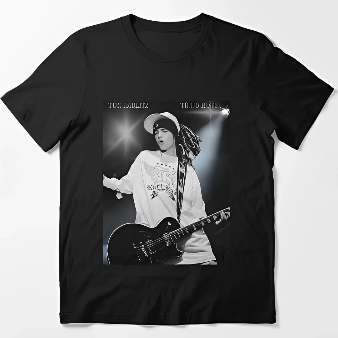 Camiseta Básica Tokio Hotel Tom Kaulitz P&B - preto