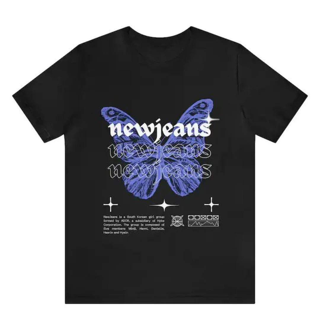 Camiseta Básica NewJeans Aesthetic - preto