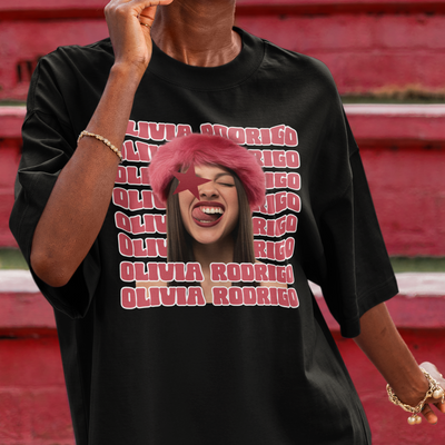 Camiseta Básica Olivia Rodrigo Pink Mood