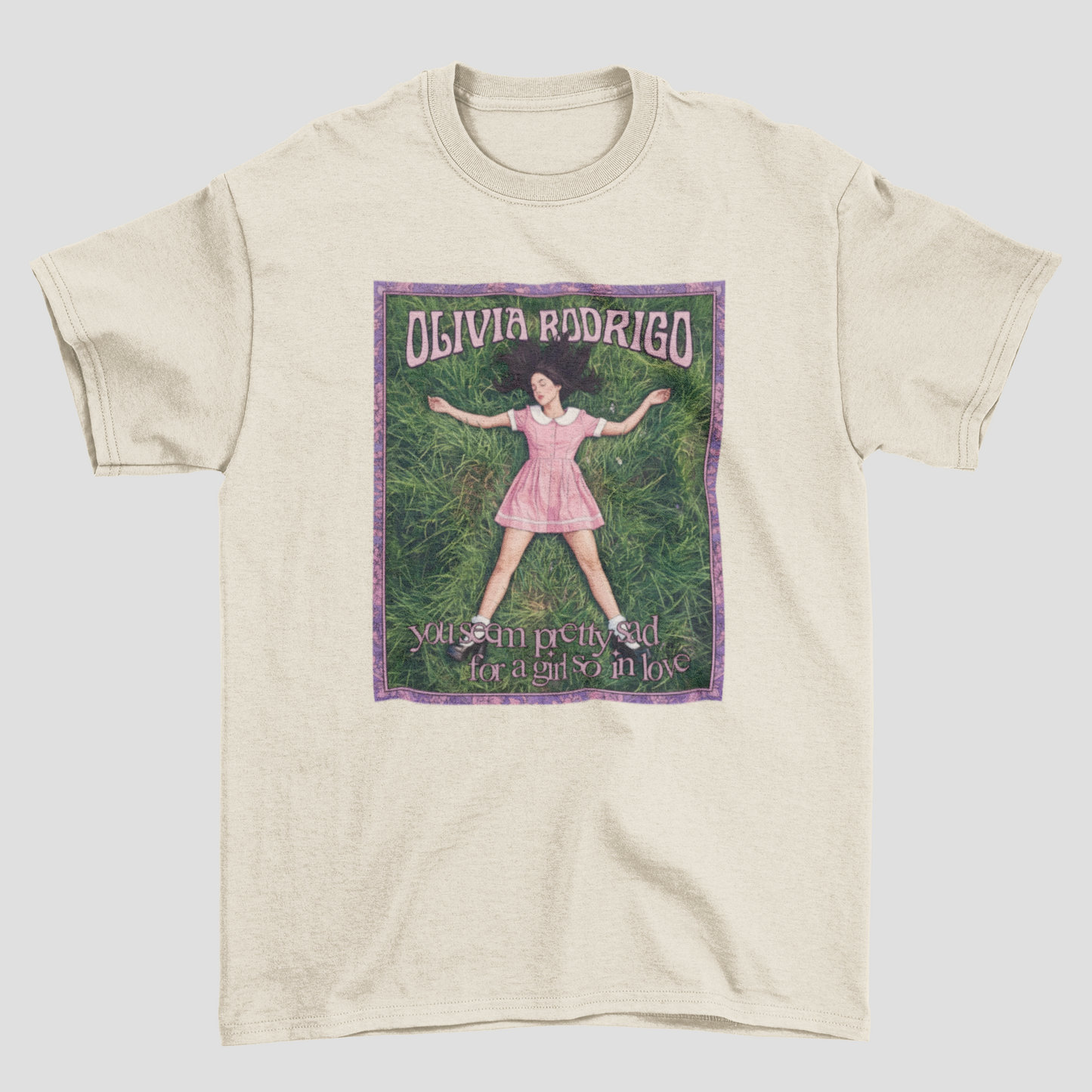 Camiseta Básica Olivia Rodrigo Poster