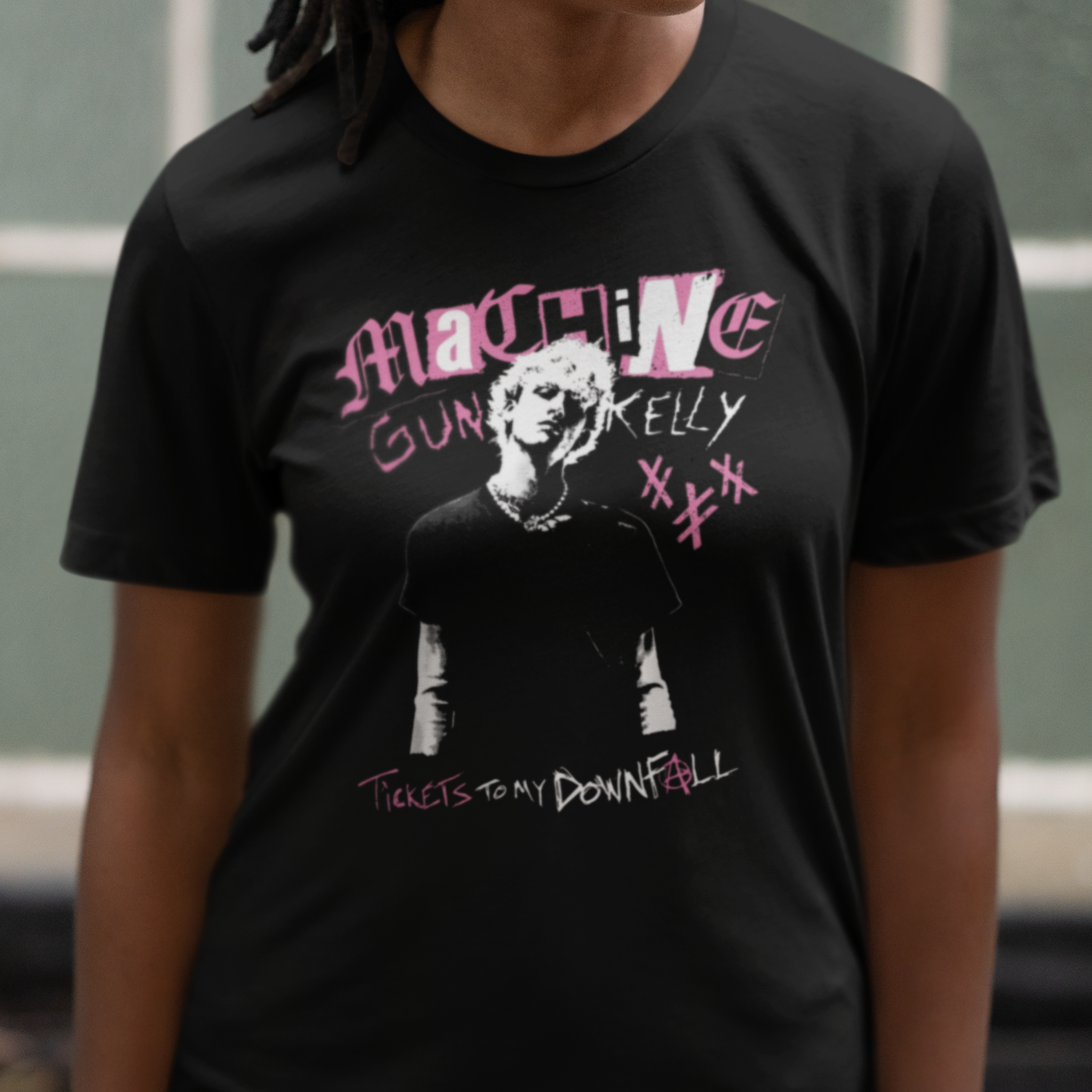 Camiseta Básica Machine Gun Kelly Tickets To MY Downfall
