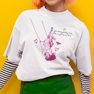 Camiseta Básica Olivia Rodrigo Girl So In Love