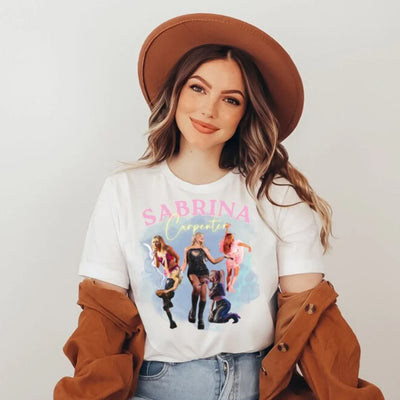 Camiseta Básica Sabrina Carpenter Graphic Branco
