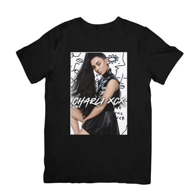 Camiseta Básica Charli XCX Illustrated Preto
